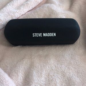 Steve Madden Eye/Sunglasses Case